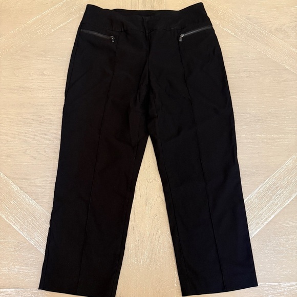 Style & Co Black Capris with Classic Straight-Leg Design - Picture 1 of 5